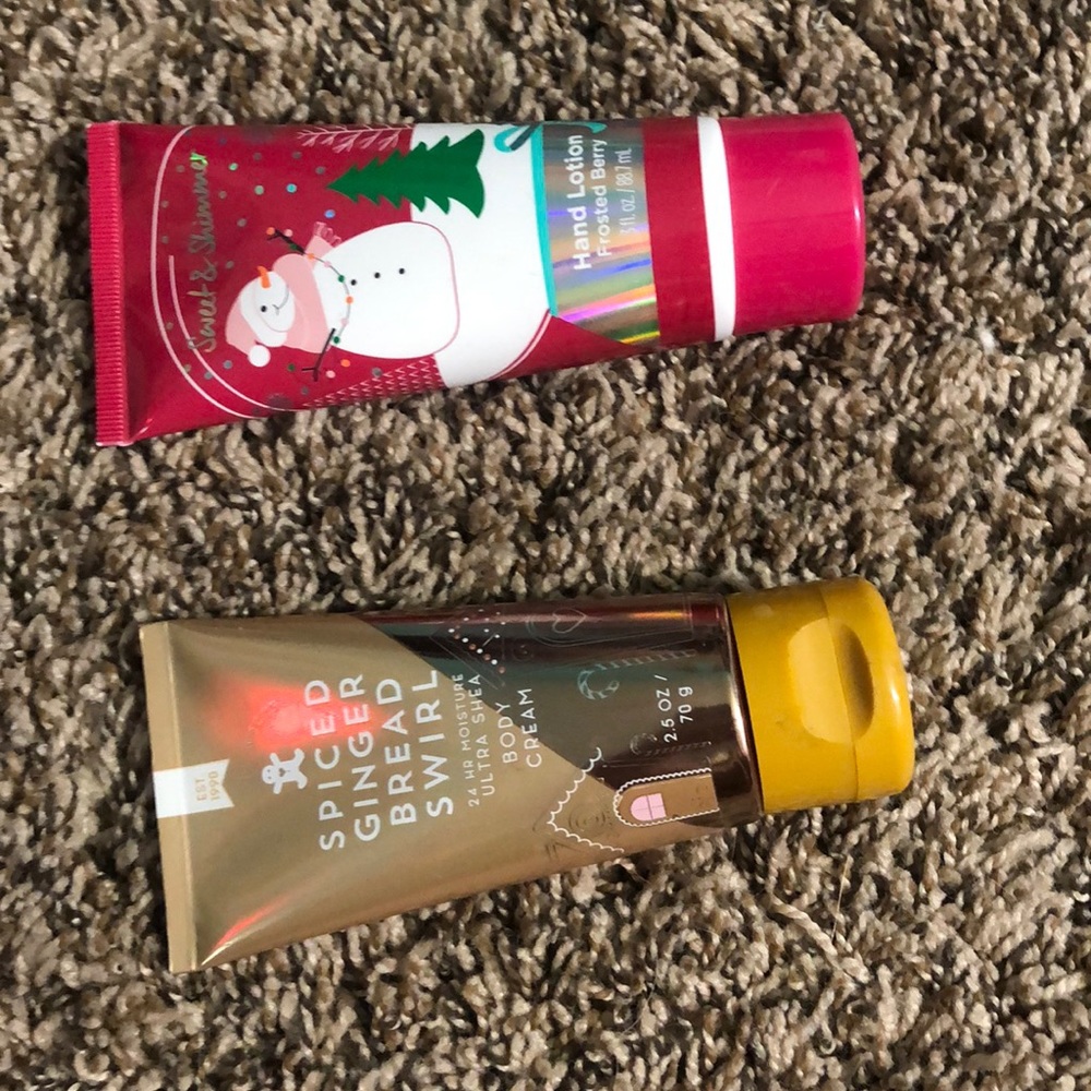 2 different smelling lotions